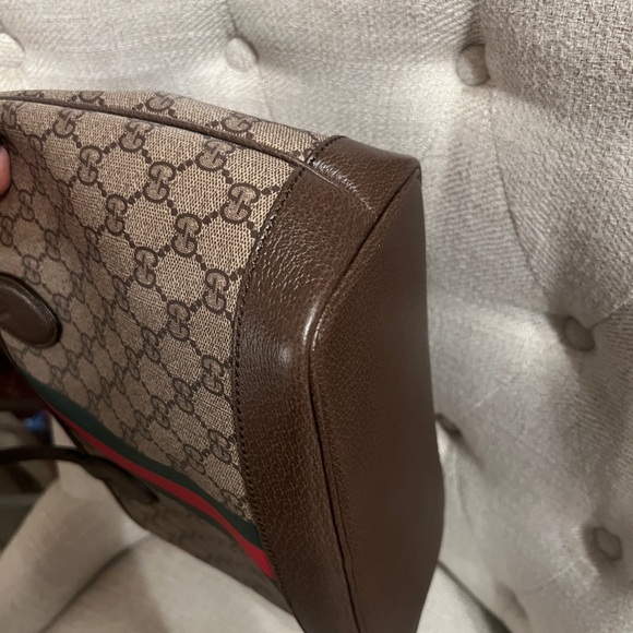 Authentic Gucci tote - Picture 3 of 10